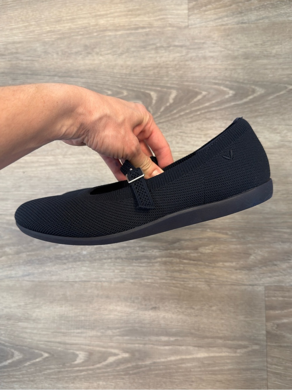 Vivaia Lightweight Round-Toe Flats Claire Walker Mary-Jane - Picture 5 of 9